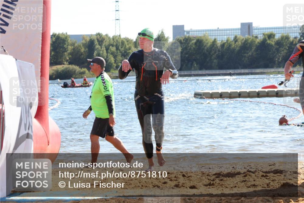 07.09.2025 - 19. Norderstedt Triathlon Luisa Fischer http://msf.ph/oto/8751810 07.09.2025 15:31:19 Schwimmen 531, 542, 926 meine-sportfotos.de