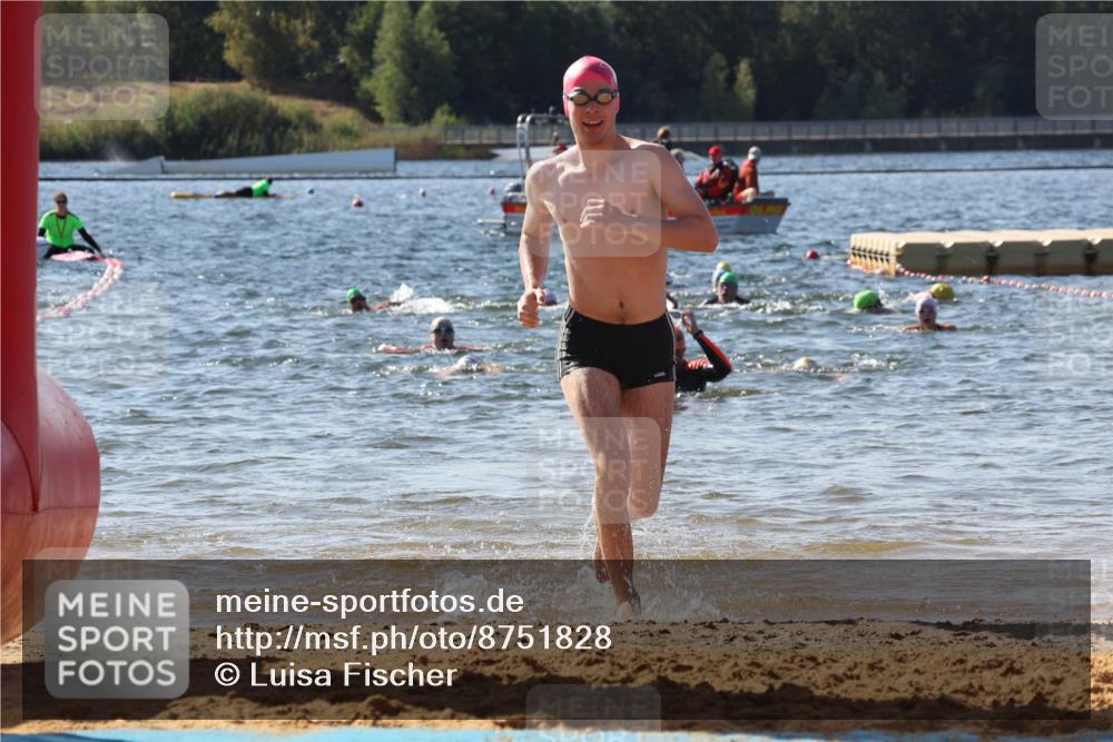 07.09.2025 - 19. Norderstedt Triathlon Luisa Fischer http://msf.ph/oto/8751828 07.09.2025 11:20:12 Schwimmen 136, 149, 286, 795, 846, 861, 1320 meine-sportfotos.de