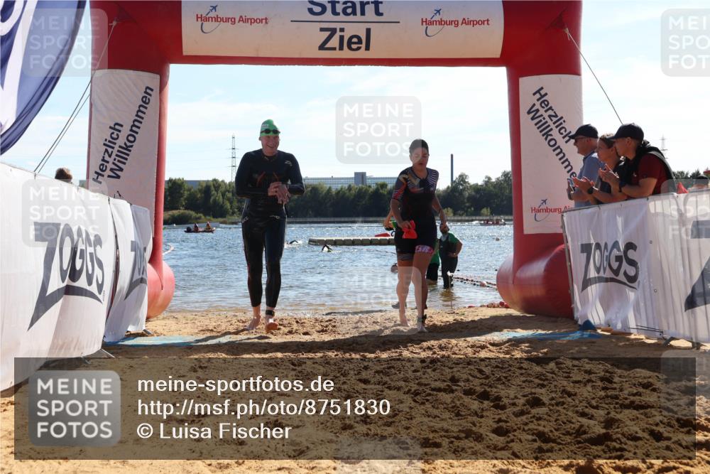 07.09.2025 - 19. Norderstedt Triathlon Luisa Fischer http://msf.ph/oto/8751830 07.09.2025 15:31:21 Schwimmen 531, 542, 926 meine-sportfotos.de