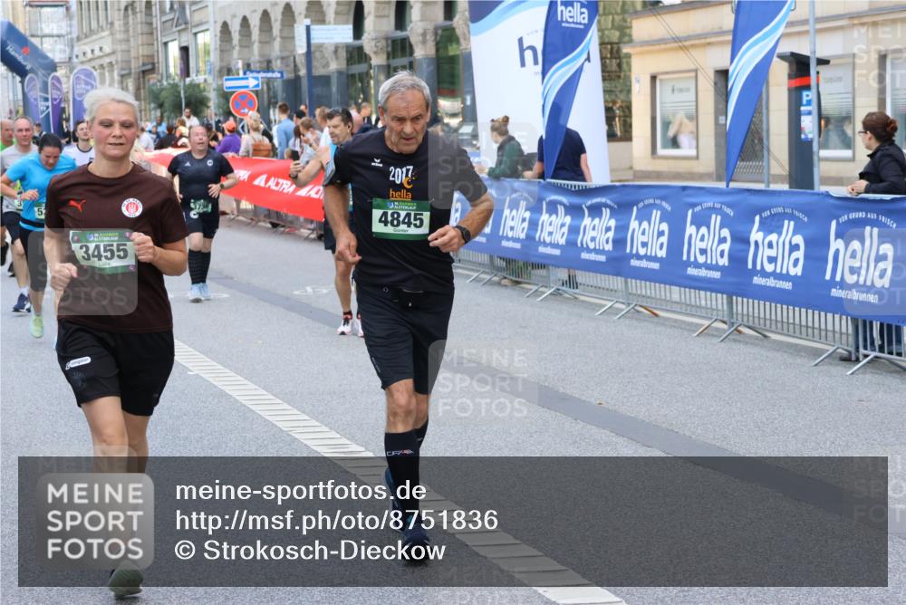 07.09.2025 - BARMER Alsterlauf Strokosch-Dieckow http://msf.ph/oto/8751836 07.09.2025 10:15:07 Ziel 2132, 2674, 2698, 2705, 2936, 3243, 3548, 3703, 3885, 3886, 4024, 4442, 4443, 4756, 4757, 5952, 6047, 6194, 6263, 6266, 6267, 6273, 8482 meine-sportfotos.de