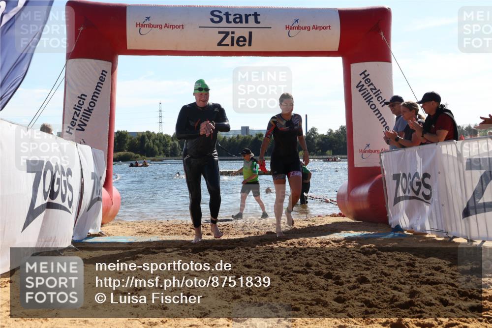07.09.2025 - 19. Norderstedt Triathlon Luisa Fischer http://msf.ph/oto/8751839 07.09.2025 15:31:22 Schwimmen 531, 542, 926 meine-sportfotos.de
