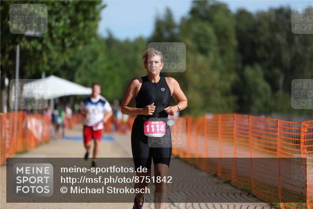 07.09.2025 - 19. Norderstedt Triathlon Michael Strokosch http://msf.ph/oto/8751842 07.09.2025 10:35:08 Laufen 1114 meine-sportfotos.de