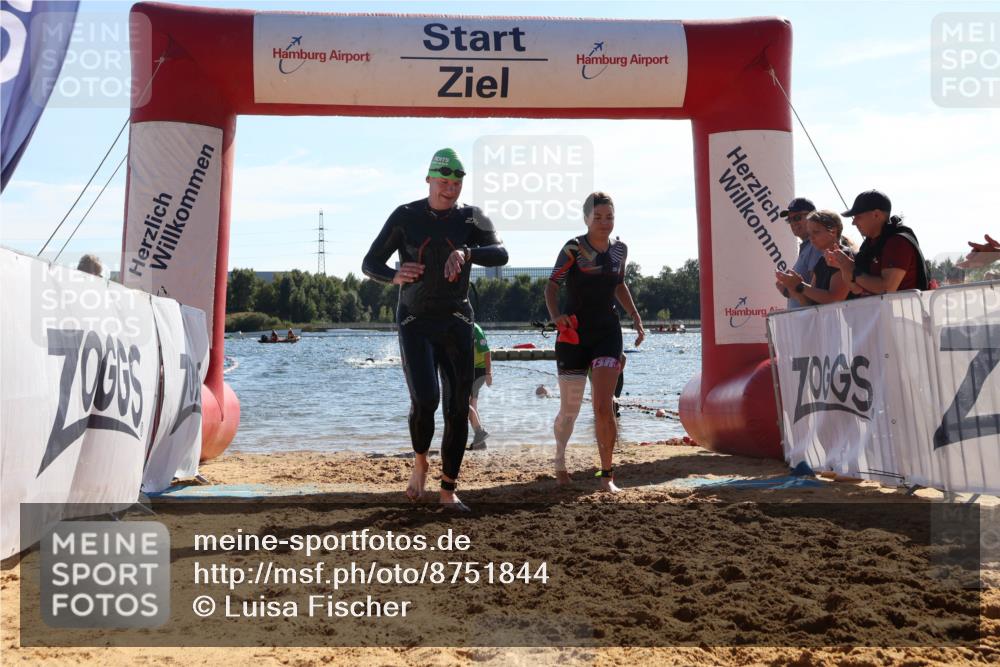 07.09.2025 - 19. Norderstedt Triathlon Luisa Fischer http://msf.ph/oto/8751844 07.09.2025 15:31:22 Schwimmen 531, 542, 926 meine-sportfotos.de