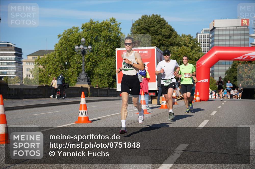 07.09.2025 - BARMER Alsterlauf Yannick Fuchs http://msf.ph/oto/8751848 07.09.2025 09:35:59 Laufen 2059, 389, 2176 meine-sportfotos.de