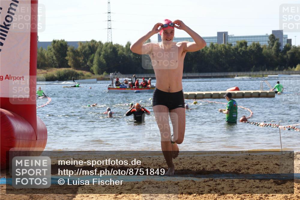 07.09.2025 - 19. Norderstedt Triathlon Luisa Fischer http://msf.ph/oto/8751849 07.09.2025 11:20:14 Schwimmen 136, 149, 286, 795, 846, 1320 meine-sportfotos.de