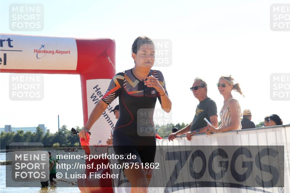 07.09.2025 - 19. Norderstedt Triathlon Luisa Fischer http://msf.ph/oto/8751862 07.09.2025 15:31:26 Schwimmen 531, 542, 926 meine-sportfotos.de