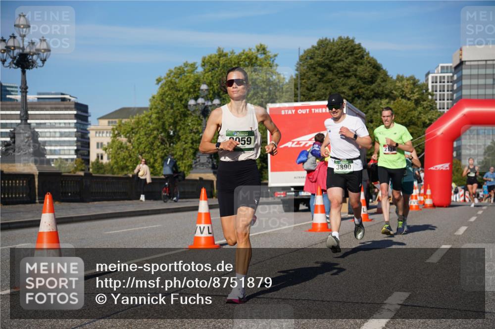 07.09.2025 - BARMER Alsterlauf Yannick Fuchs http://msf.ph/oto/8751879 07.09.2025 09:35:59 Laufen 959, 3890, 2176 meine-sportfotos.de