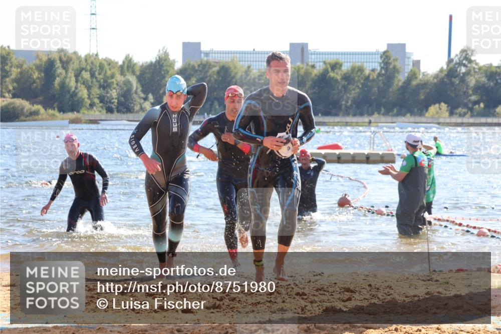 07.09.2025 - 19. Norderstedt Triathlon Luisa Fischer http://msf.ph/oto/8751980 07.09.2025 15:32:07 Schwimmen 485, 518, 532, 552, 1071 meine-sportfotos.de