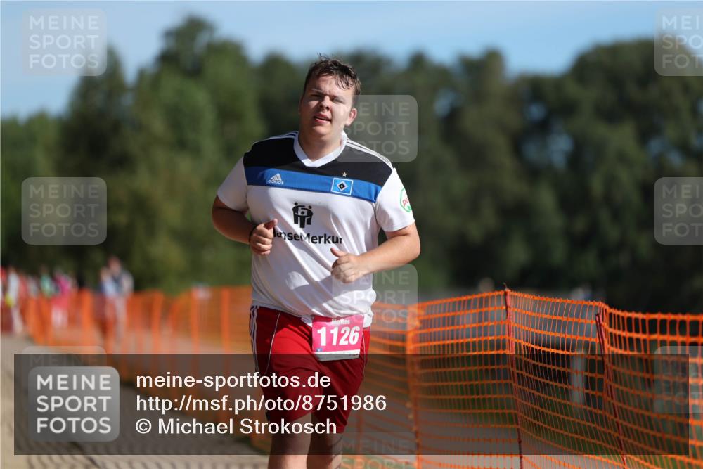 07.09.2025 - 19. Norderstedt Triathlon Michael Strokosch http://msf.ph/oto/8751986 07.09.2025 10:35:15 Laufen 1114, 1126 meine-sportfotos.de