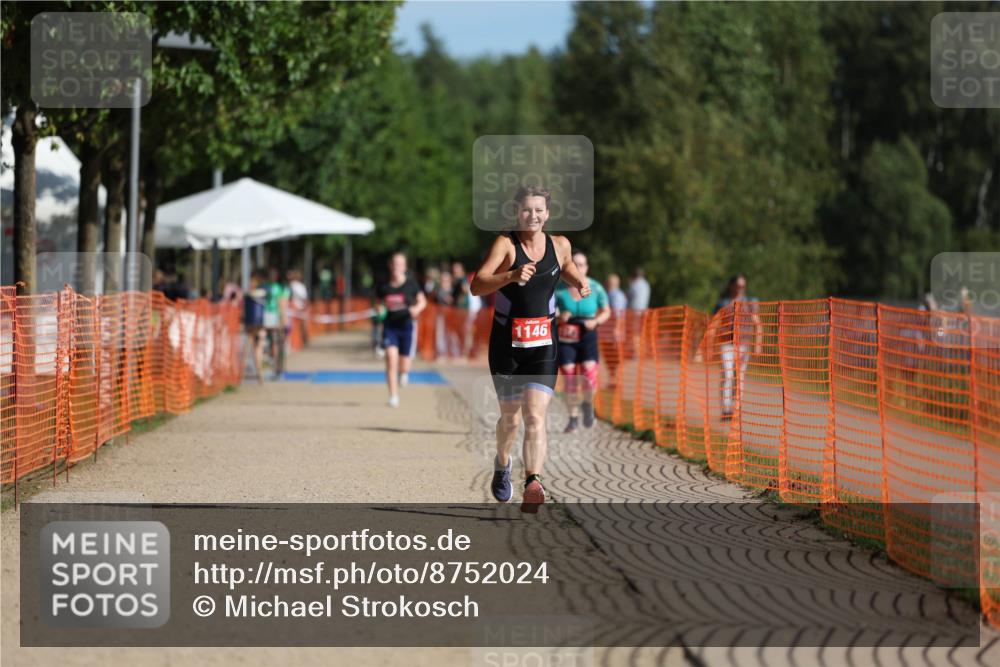 07.09.2025 - 19. Norderstedt Triathlon Michael Strokosch http://msf.ph/oto/8752024 07.09.2025 10:35:26 Laufen 1146 meine-sportfotos.de