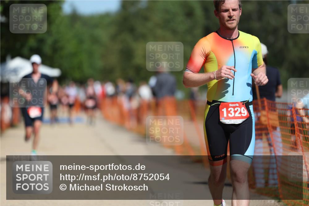 07.09.2025 - 19. Norderstedt Triathlon Michael Strokosch http://msf.ph/oto/8752054 07.09.2025 12:45:51 Laufen 226, 245, 1246, 1329 meine-sportfotos.de