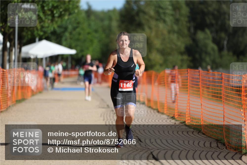 07.09.2025 - 19. Norderstedt Triathlon Michael Strokosch http://msf.ph/oto/8752066 07.09.2025 10:35:29 Laufen 1146 meine-sportfotos.de