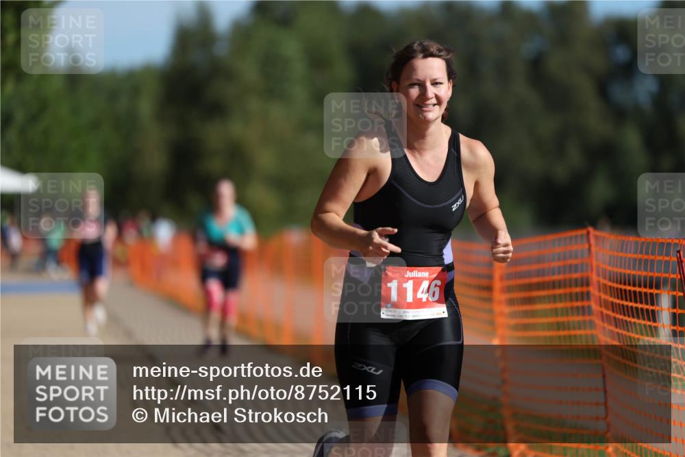 07.09.2025 - 19. Norderstedt Triathlon Michael Strokosch http://msf.ph/oto/8752115 07.09.2025 10:35:31 Laufen 1146 meine-sportfotos.de