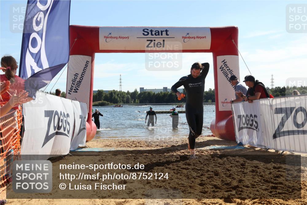 07.09.2025 - 19. Norderstedt Triathlon Luisa Fischer http://msf.ph/oto/8752124 07.09.2025 15:32:33 Schwimmen 488, 543, 548 meine-sportfotos.de