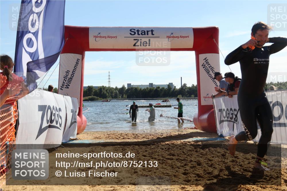 07.09.2025 - 19. Norderstedt Triathlon Luisa Fischer http://msf.ph/oto/8752133 07.09.2025 15:32:34 Schwimmen 488, 543, 548 meine-sportfotos.de