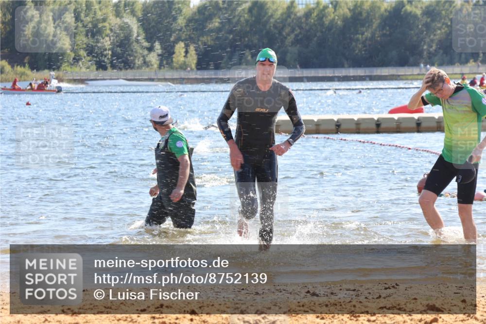 07.09.2025 - 19. Norderstedt Triathlon Luisa Fischer http://msf.ph/oto/8752139 07.09.2025 15:32:36 Schwimmen 488, 529, 543, 548 meine-sportfotos.de