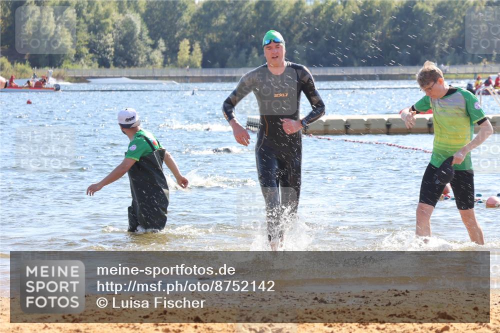 07.09.2025 - 19. Norderstedt Triathlon Luisa Fischer http://msf.ph/oto/8752142 07.09.2025 15:32:36 Schwimmen 488, 529, 543, 548 meine-sportfotos.de