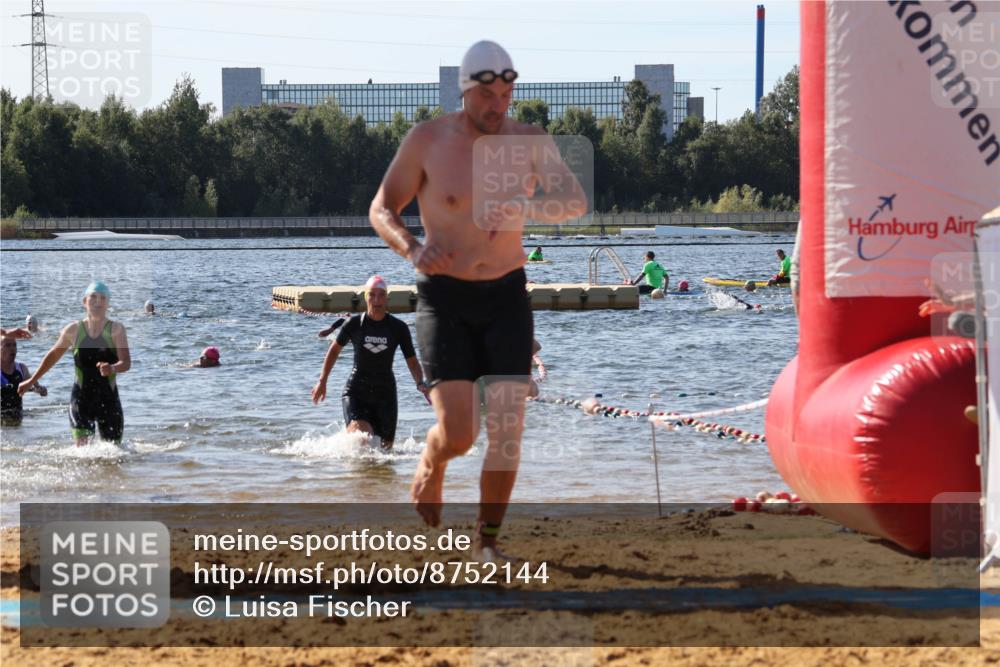 07.09.2025 - 19. Norderstedt Triathlon Luisa Fischer http://msf.ph/oto/8752144 07.09.2025 11:21:29 Schwimmen 748, 779, 860 meine-sportfotos.de
