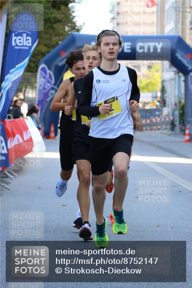 07.09.2025 - BARMER Alsterlauf Strokosch-Dieckow http://msf.ph/oto/8752147 07.09.2025 11:06:16 Ziel 54, 57, 58, 59, 60, 66, 69 meine-sportfotos.de