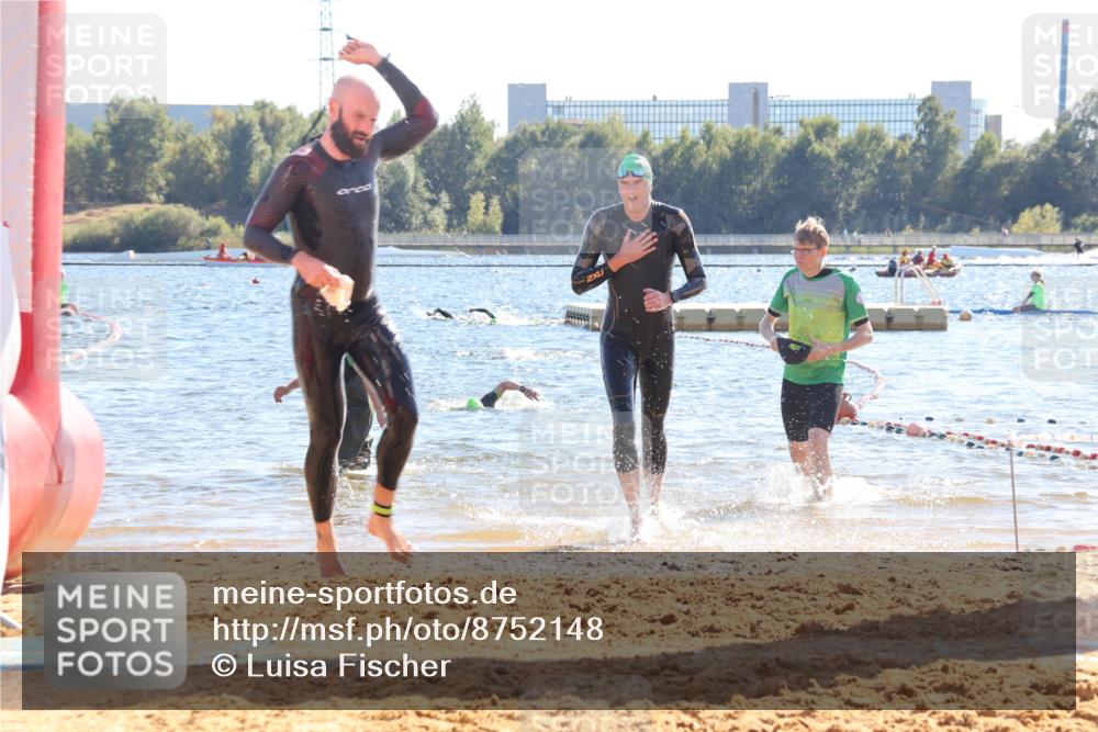 07.09.2025 - 19. Norderstedt Triathlon Luisa Fischer http://msf.ph/oto/8752148 07.09.2025 15:32:37 Schwimmen 488, 529, 543, 548 meine-sportfotos.de