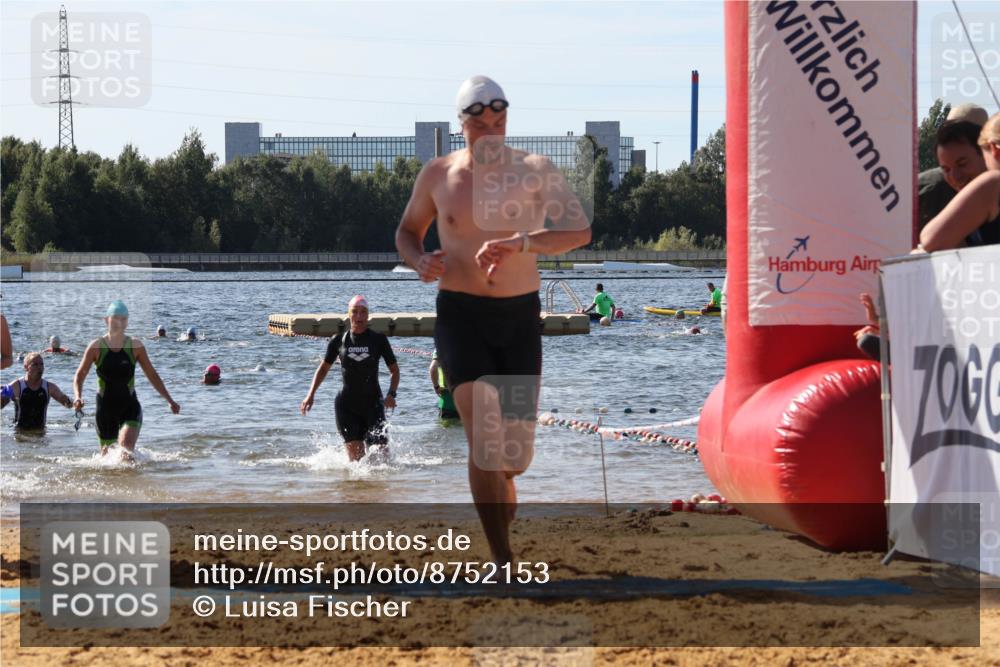 07.09.2025 - 19. Norderstedt Triathlon Luisa Fischer http://msf.ph/oto/8752153 07.09.2025 11:21:29 Schwimmen 748, 779, 860 meine-sportfotos.de