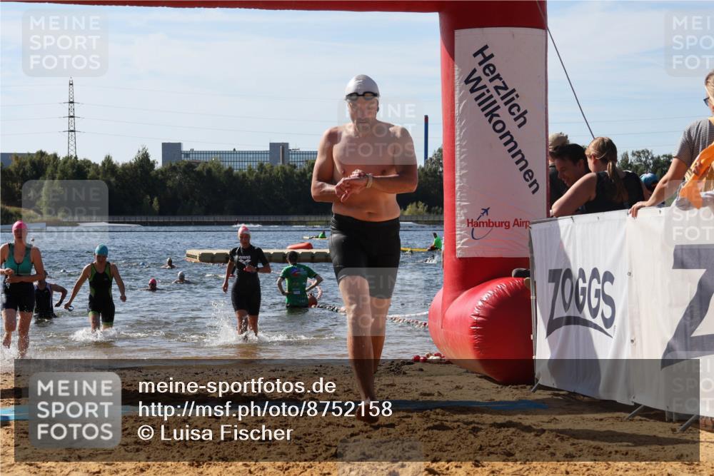 07.09.2025 - 19. Norderstedt Triathlon Luisa Fischer http://msf.ph/oto/8752158 07.09.2025 11:21:30 Schwimmen 748, 778, 779, 860, 1358 meine-sportfotos.de