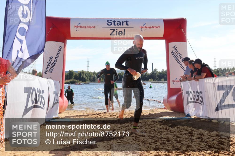 07.09.2025 - 19. Norderstedt Triathlon Luisa Fischer http://msf.ph/oto/8752173 07.09.2025 15:32:39 Schwimmen 488, 529, 543, 548 meine-sportfotos.de