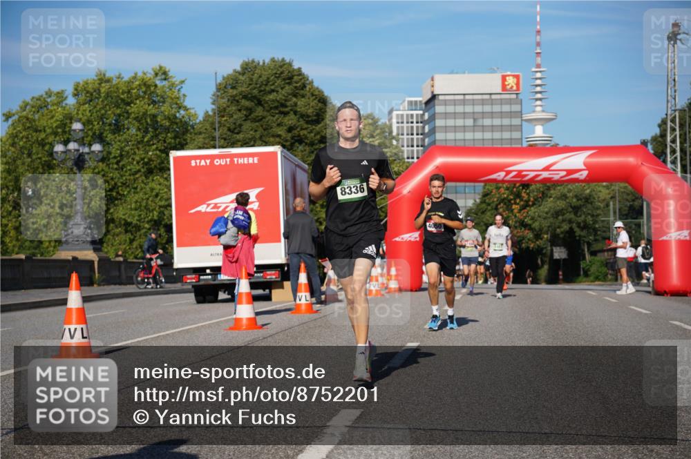 07.09.2025 - BARMER Alsterlauf Yannick Fuchs http://msf.ph/oto/8752201 07.09.2025 09:36:13 Laufen 8336, 4050 meine-sportfotos.de