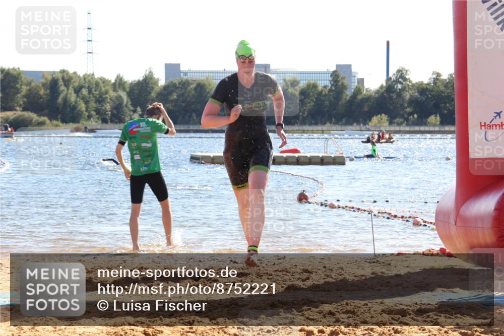 07.09.2025 - 19. Norderstedt Triathlon Luisa Fischer http://msf.ph/oto/8752221 07.09.2025 15:32:52 Schwimmen 529, 1082 meine-sportfotos.de