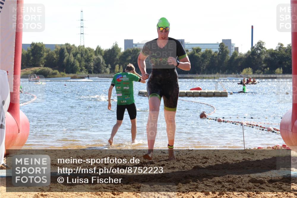 07.09.2025 - 19. Norderstedt Triathlon Luisa Fischer http://msf.ph/oto/8752223 07.09.2025 15:32:52 Schwimmen 529, 1082 meine-sportfotos.de