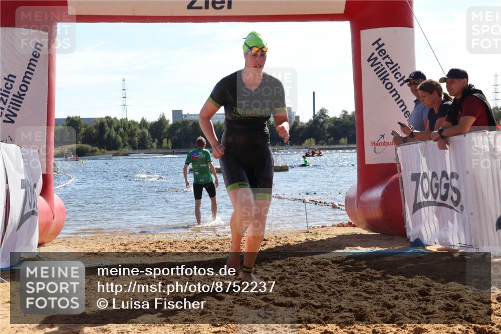 07.09.2025 - 19. Norderstedt Triathlon Luisa Fischer http://msf.ph/oto/8752237 07.09.2025 15:32:54 Schwimmen 1082 meine-sportfotos.de