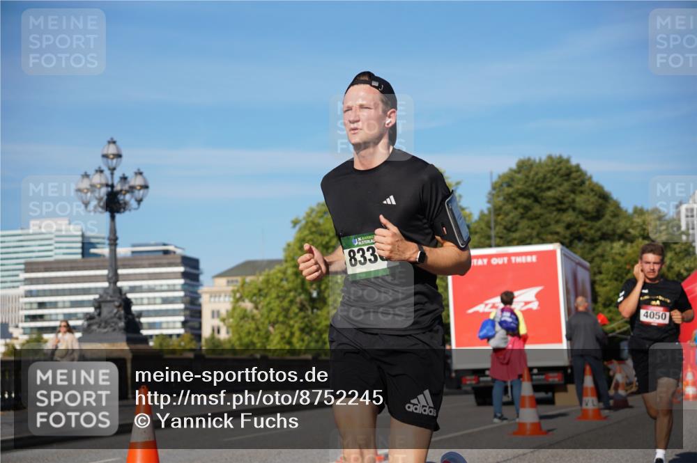 07.09.2025 - BARMER Alsterlauf Yannick Fuchs http://msf.ph/oto/8752245 07.09.2025 09:36:14 Laufen 833, 4050 meine-sportfotos.de
