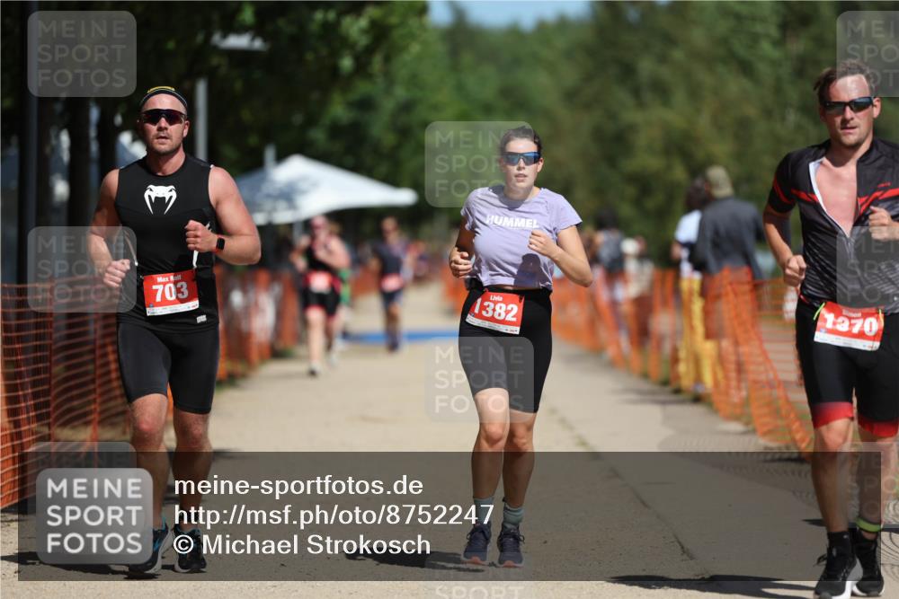 07.09.2025 - 19. Norderstedt Triathlon Michael Strokosch http://msf.ph/oto/8752247 07.09.2025 12:46:06 Laufen 703, 1370, 1382 meine-sportfotos.de