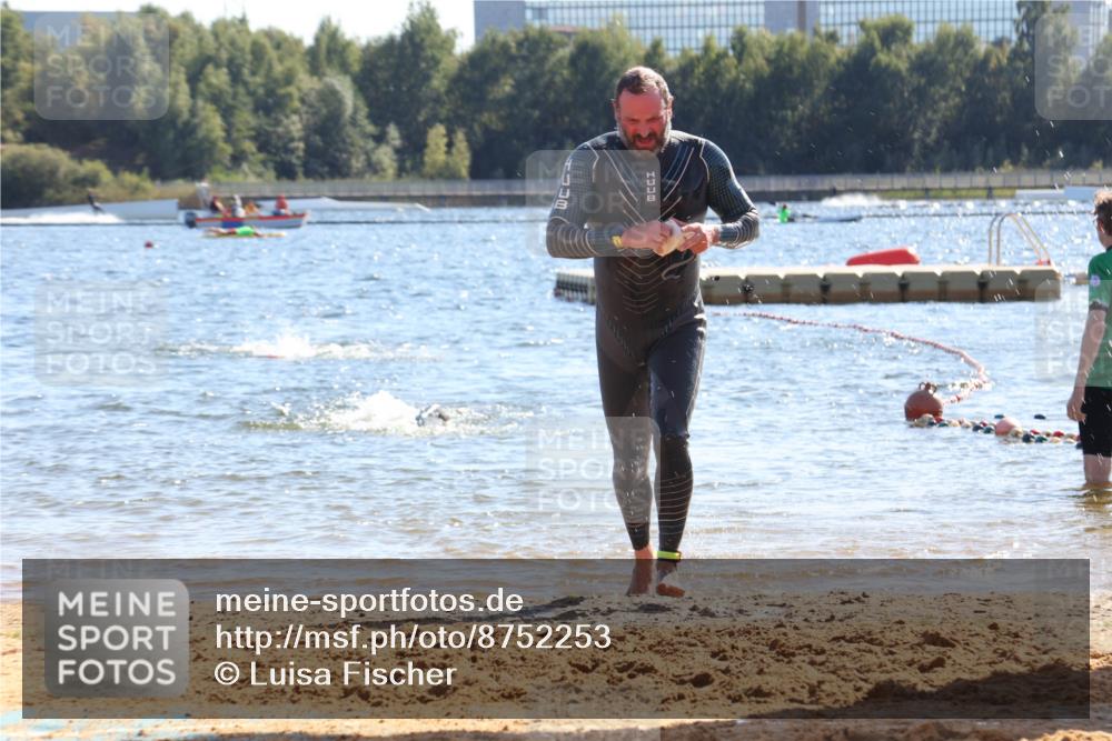 07.09.2025 - 19. Norderstedt Triathlon Luisa Fischer http://msf.ph/oto/8752253 07.09.2025 15:33:13 Schwimmen 516 meine-sportfotos.de