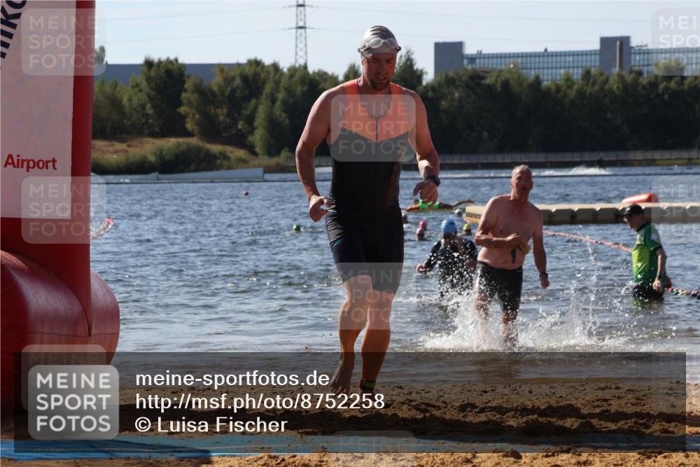 07.09.2025 - 19. Norderstedt Triathlon Luisa Fischer http://msf.ph/oto/8752258 07.09.2025 11:22:15 Schwimmen 233, 287, 1315 meine-sportfotos.de