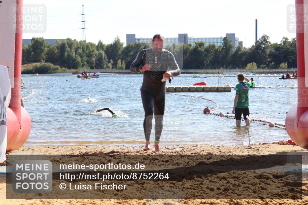 07.09.2025 - 19. Norderstedt Triathlon Luisa Fischer http://msf.ph/oto/8752264 07.09.2025 15:33:14 Schwimmen 516 meine-sportfotos.de