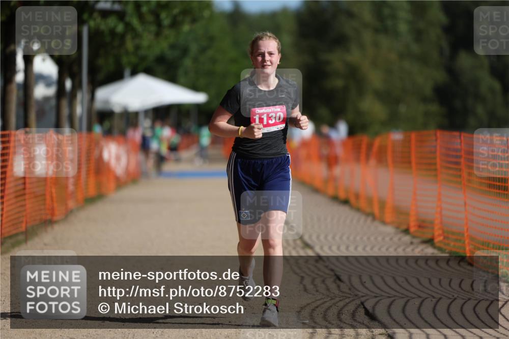 07.09.2025 - 19. Norderstedt Triathlon Michael Strokosch http://msf.ph/oto/8752283 07.09.2025 10:35:39 Laufen 1130, 1143 meine-sportfotos.de