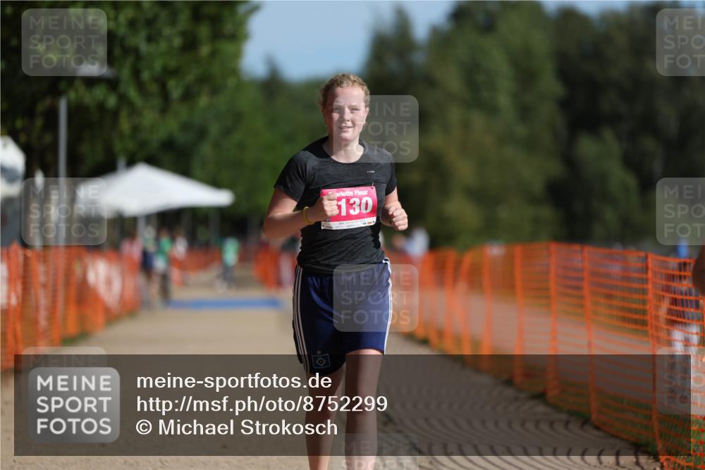 07.09.2025 - 19. Norderstedt Triathlon Michael Strokosch http://msf.ph/oto/8752299 07.09.2025 10:35:40 Laufen 1130, 1143 meine-sportfotos.de