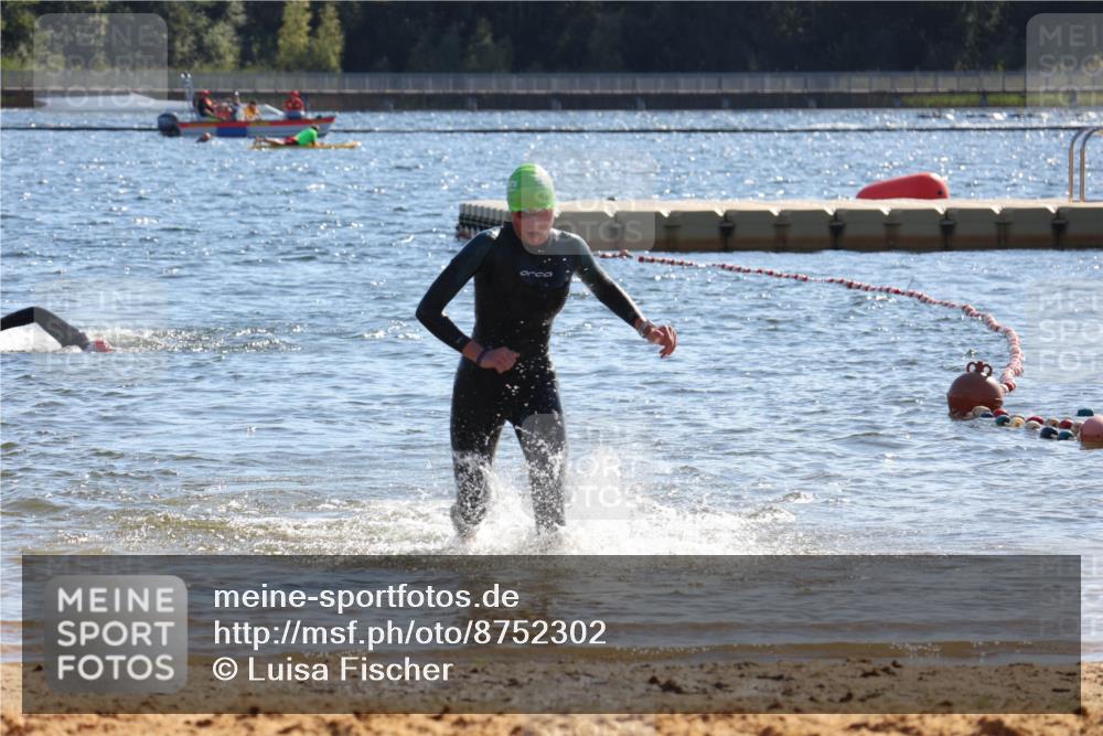 07.09.2025 - 19. Norderstedt Triathlon Luisa Fischer http://msf.ph/oto/8752302 07.09.2025 15:33:20 Schwimmen 516, 1080 meine-sportfotos.de