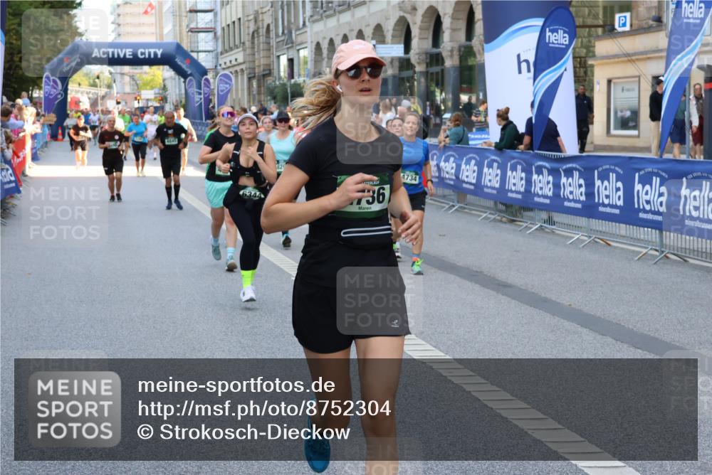07.09.2025 - BARMER Alsterlauf Strokosch-Dieckow http://msf.ph/oto/8752304 07.09.2025 10:14:58 Ziel 2158, 2651, 2674, 2705, 2936, 3132, 3133, 3243, 3548, 3703, 3885, 3886, 4020, 4021, 4024, 4177, 4442, 4443, 4556, 4756, 4757, 4878, 4879, 5134, 5291, 5631, 5952, 6194, 8482 meine-sportfotos.de