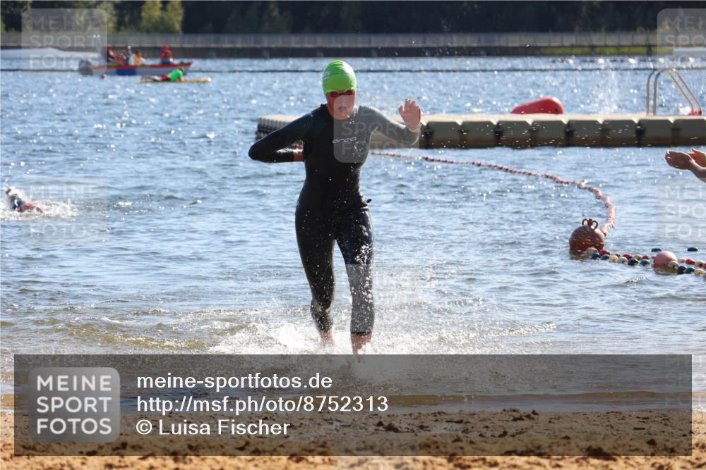 07.09.2025 - 19. Norderstedt Triathlon Luisa Fischer http://msf.ph/oto/8752313 07.09.2025 15:33:20 Schwimmen 516, 1080 meine-sportfotos.de