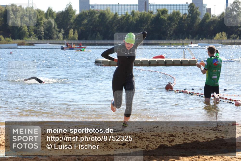 07.09.2025 - 19. Norderstedt Triathlon Luisa Fischer http://msf.ph/oto/8752325 07.09.2025 15:33:22 Schwimmen 516, 1080 meine-sportfotos.de