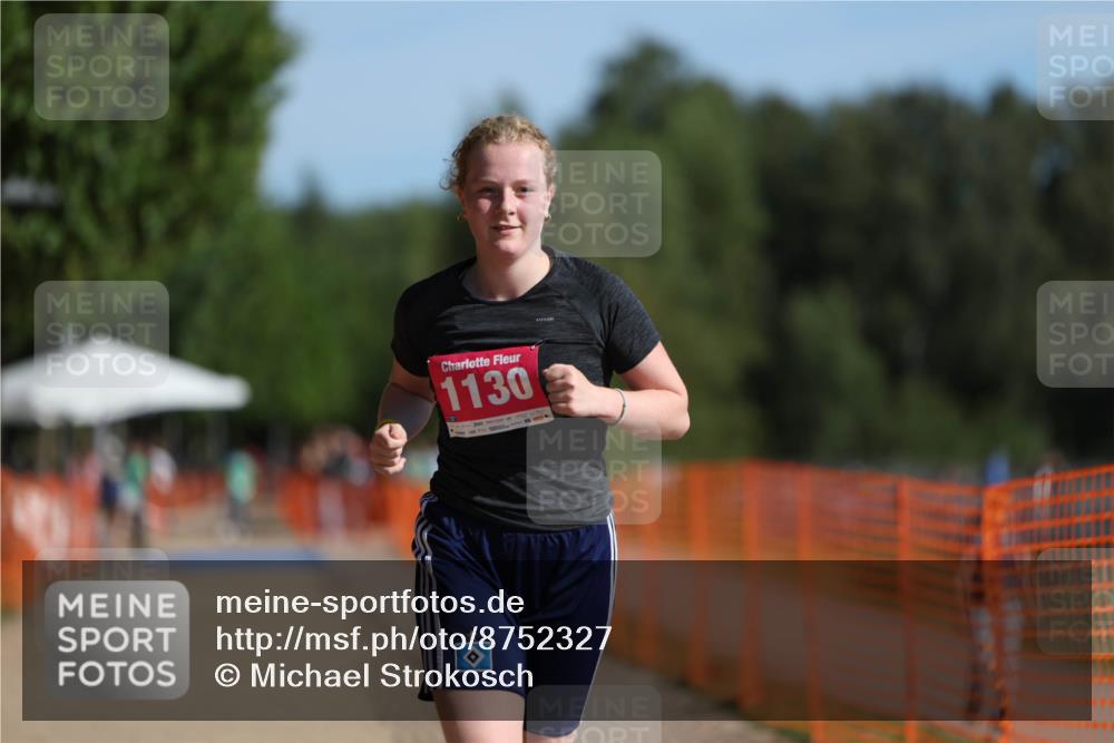 07.09.2025 - 19. Norderstedt Triathlon Michael Strokosch http://msf.ph/oto/8752327 07.09.2025 10:35:41 Laufen 1130, 1143 meine-sportfotos.de