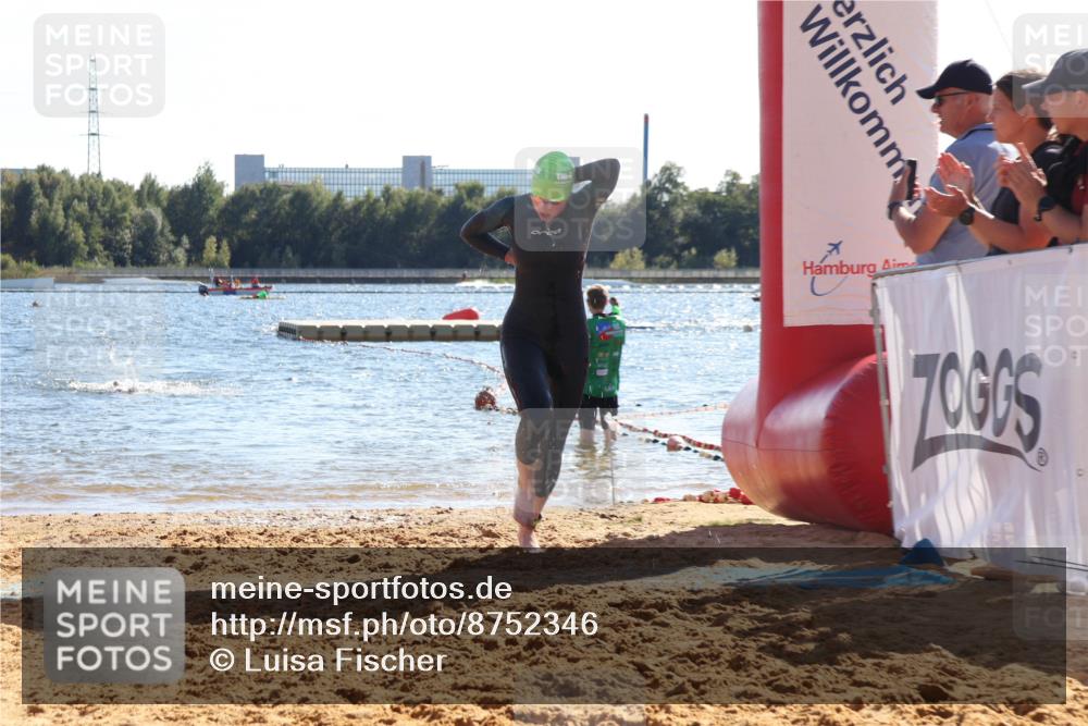 07.09.2025 - 19. Norderstedt Triathlon Luisa Fischer http://msf.ph/oto/8752346 07.09.2025 15:33:23 Schwimmen 516, 1080 meine-sportfotos.de