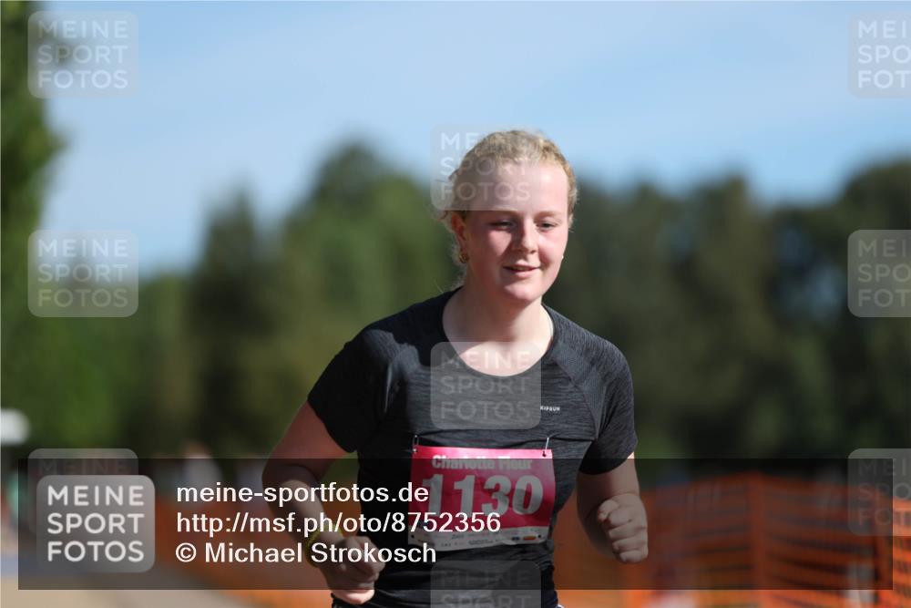 07.09.2025 - 19. Norderstedt Triathlon Michael Strokosch http://msf.ph/oto/8752356 07.09.2025 10:35:42 Laufen 1130, 1143 meine-sportfotos.de