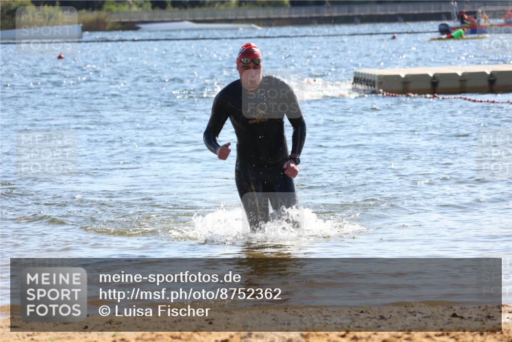 07.09.2025 - 19. Norderstedt Triathlon Luisa Fischer http://msf.ph/oto/8752362 07.09.2025 15:33:34 Schwimmen 1080 meine-sportfotos.de