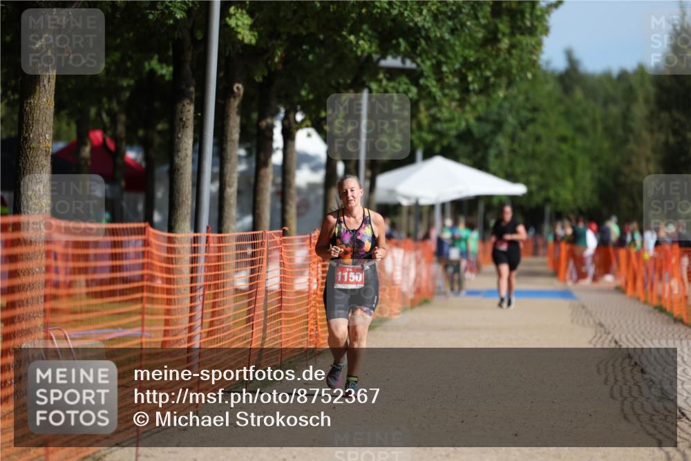 07.09.2025 - 19. Norderstedt Triathlon Michael Strokosch http://msf.ph/oto/8752367 07.09.2025 10:36:27 Laufen 1150 meine-sportfotos.de