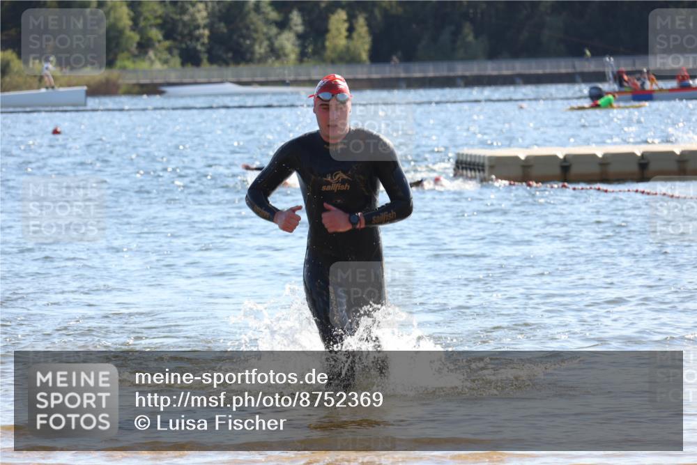 07.09.2025 - 19. Norderstedt Triathlon Luisa Fischer http://msf.ph/oto/8752369 07.09.2025 15:33:34 Schwimmen 1080 meine-sportfotos.de