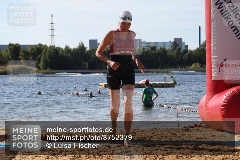 07.09.2025 - 19. Norderstedt Triathlon Luisa Fischer http://msf.ph/oto/8752379 07.09.2025 11:22:35 Schwimmen 146, 234, 1319 meine-sportfotos.de