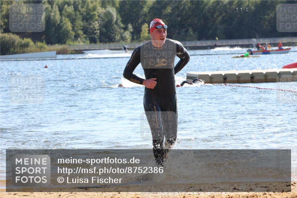 07.09.2025 - 19. Norderstedt Triathlon Luisa Fischer http://msf.ph/oto/8752386 07.09.2025 15:33:36 Schwimmen 503, 1080 meine-sportfotos.de